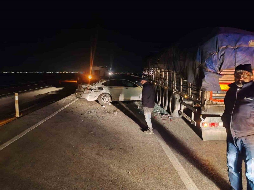 Konya’da 5 aracın karıştığı zincirleme kazada 3 kişi yaralandı