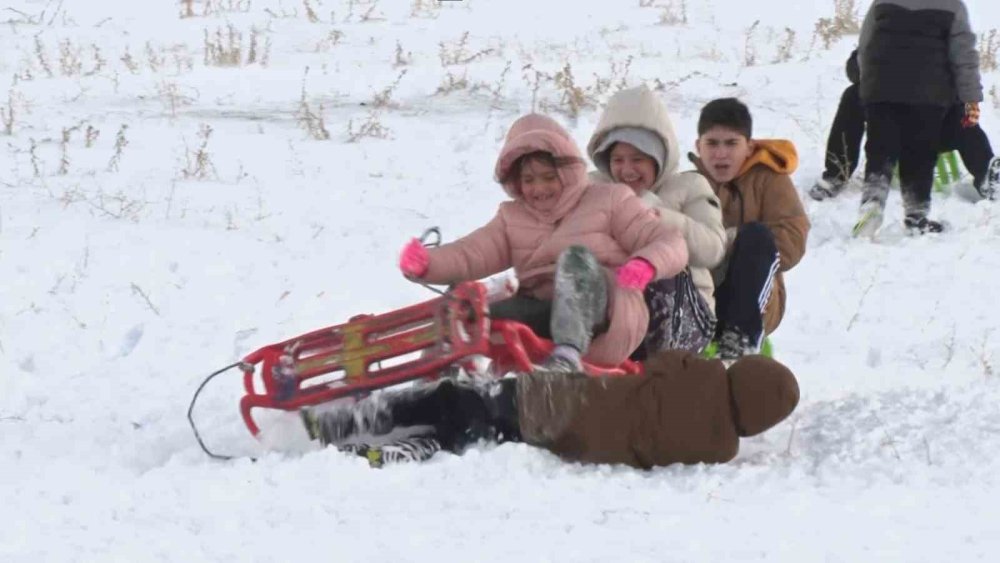 Karı gören Ankaralılar Elmadağ'a akın etti