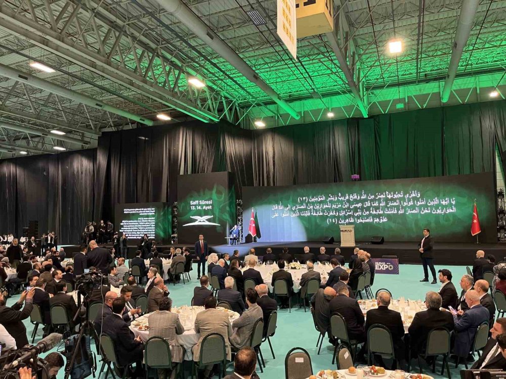 TBMM Başkanı Kurtulmuş: Dokunulmaz zannedilen İsrail’e dokunuldu