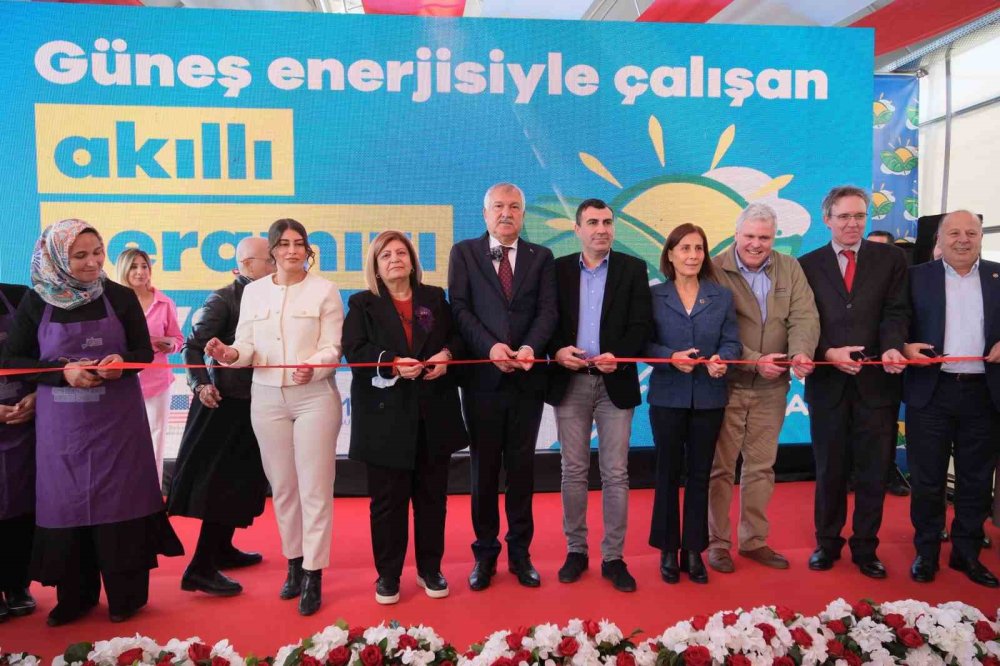 Güneş Enerjisiyle Çalışan Akıllı Sera Açıldı: 111 Kadına İstihdam Sağlanacak