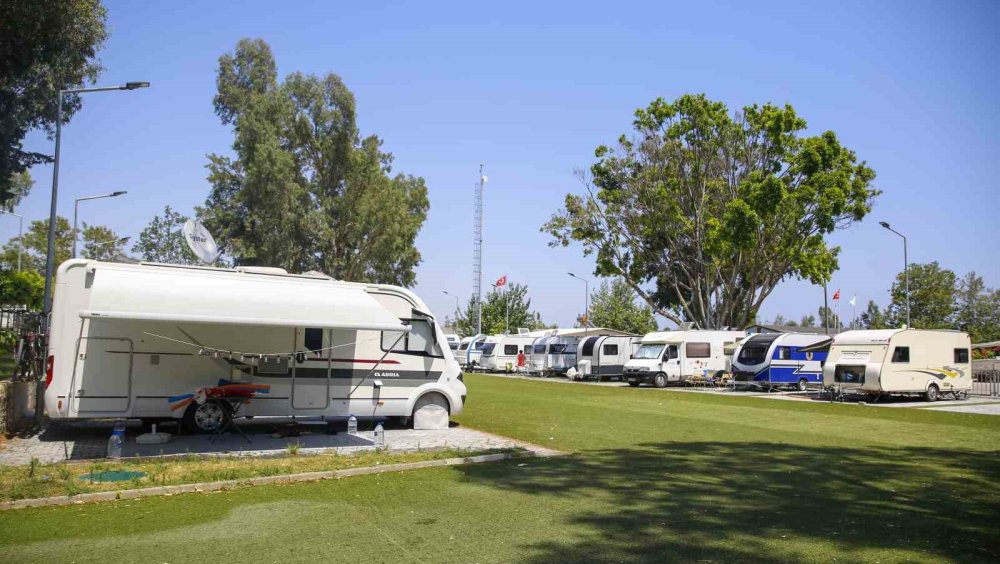 Lara Sahili'ne Yeni Karavan Park