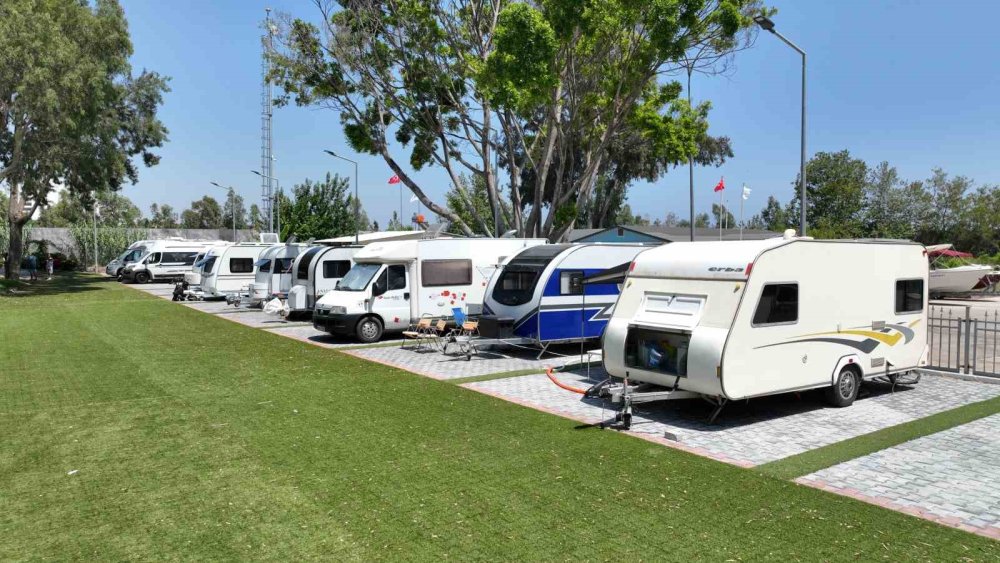 Lara Sahili'ne Yeni Karavan Park