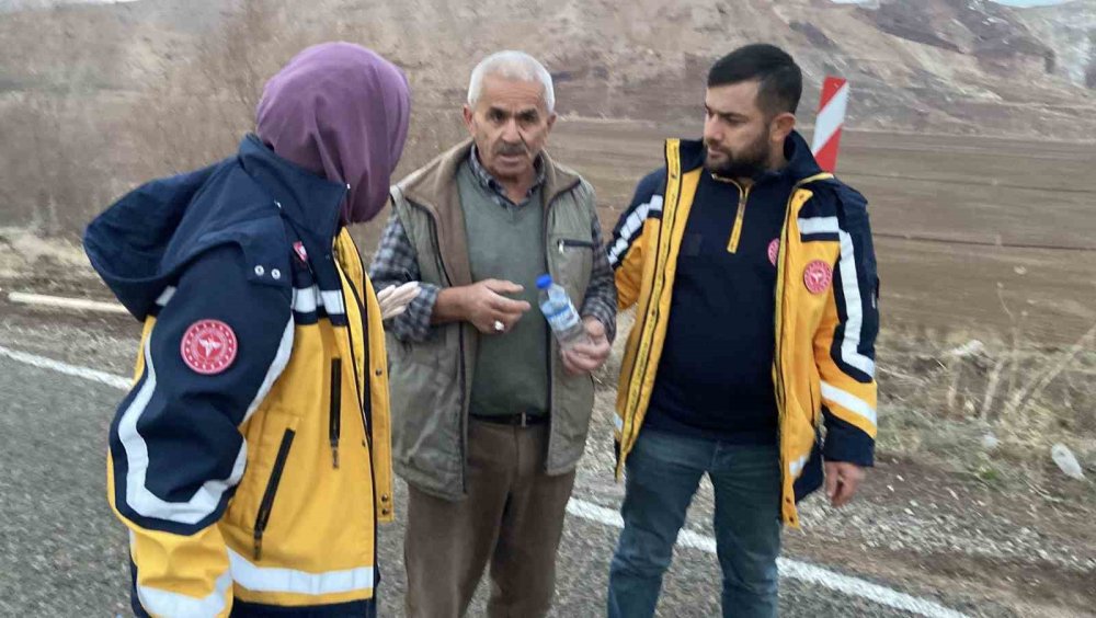 Devrilen kamyonette emniyet kemeri hayat kurtardı