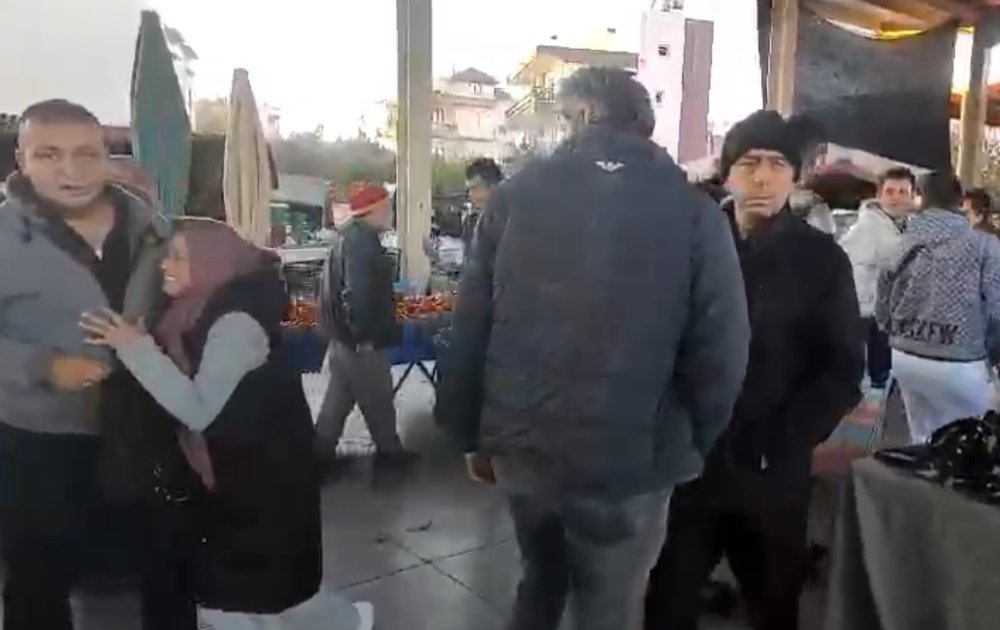Yüklü miktar parayla pazara geldi, çantasını kaybedince sinir krizi geçirdi