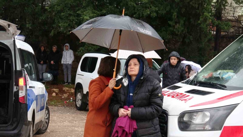 Aracıyla falezlerden düşen genç için çalışmalar devam ediyor