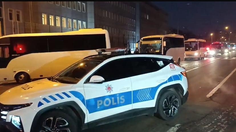 Diyarbakır'da Narin Güran hareketliliği sabahın ilk saatlerinde başladı