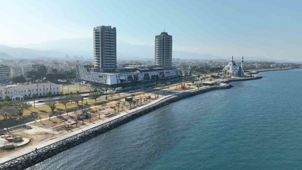 İskenderun Sahili Yeniden Hayat Buluyor