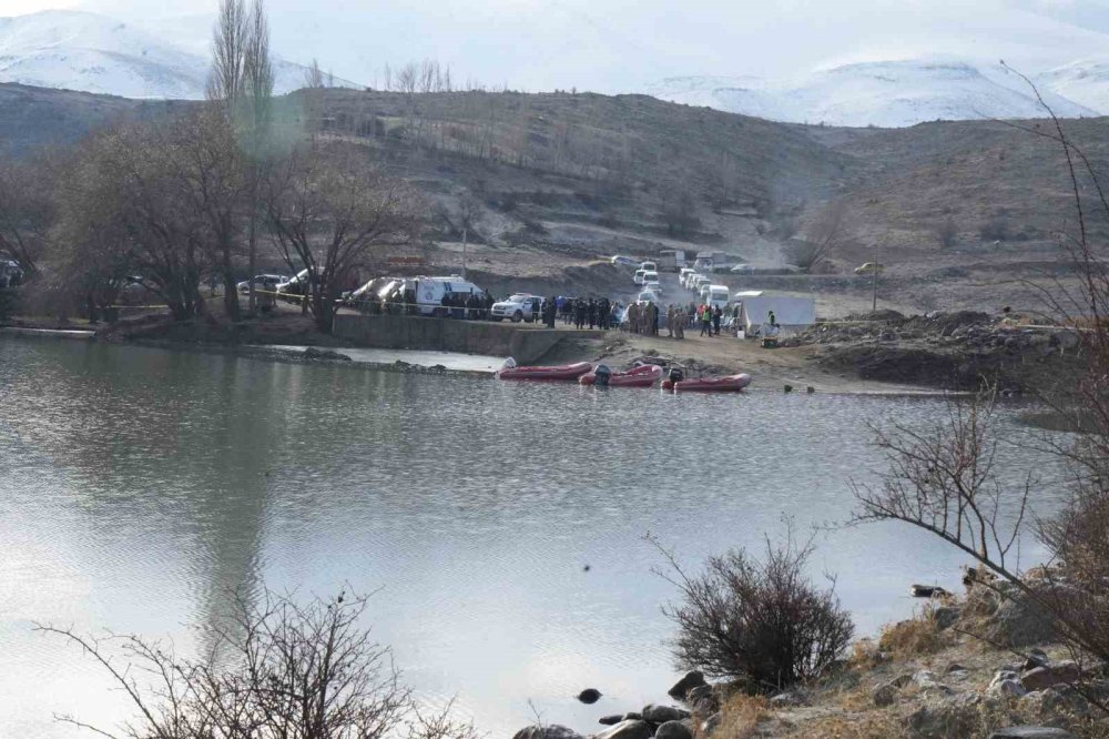 Kayıp genç için Azatlı Göleti'nde arama başlatıldı