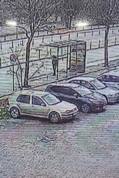 Öğretmenin çantasını çalan şahıs PTT şubesinde yakalandı