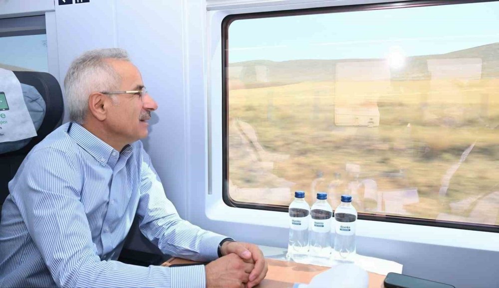 Konya-Karaman Hızlı Tren Hattı 3 Yılda 3.8 Milyon Yolcu Taşıdı