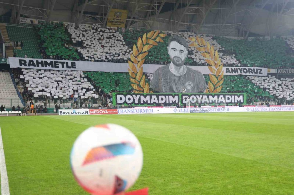 Konyaspor - Fenerbahçe maçında Ahmet Çalık unutulmadı