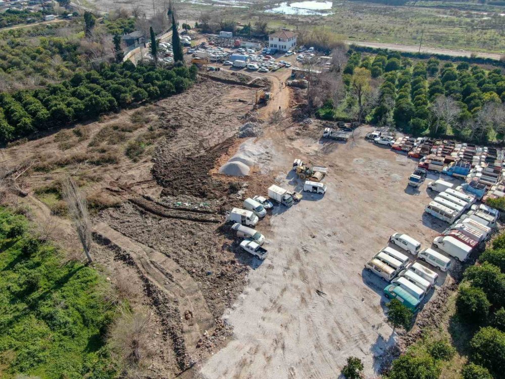 Yediemin Otoparklarında Milli Servet Çürüyor