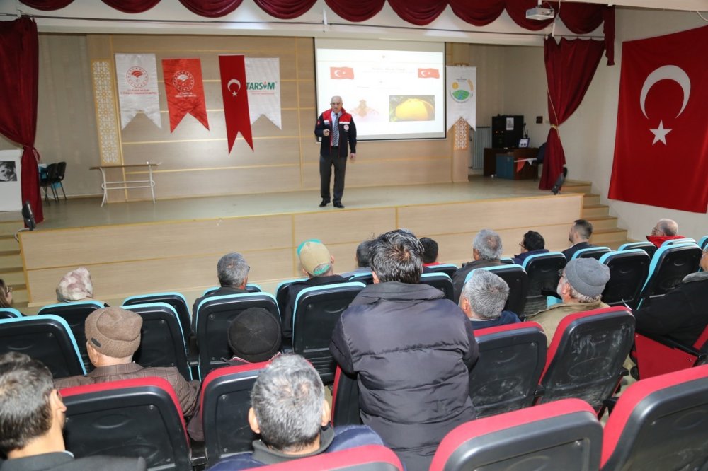 Hadim’de çiftçi eğitim toplantısı
