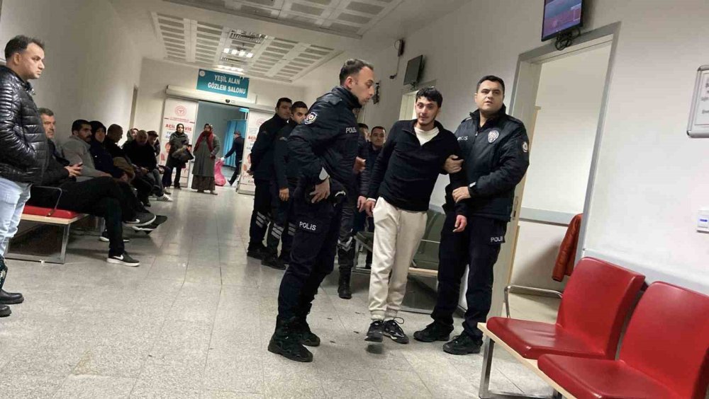 2 hakimin aracına çarpan alkollü sürücü, otogarda yakalandı