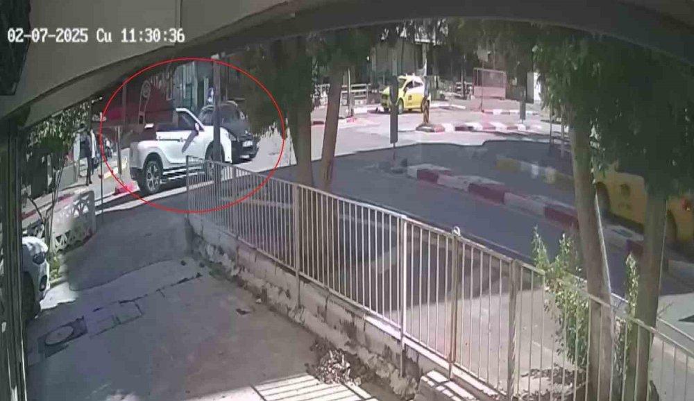 Trafik kuralına uymayan sürücü hatasını pahalı ödedi