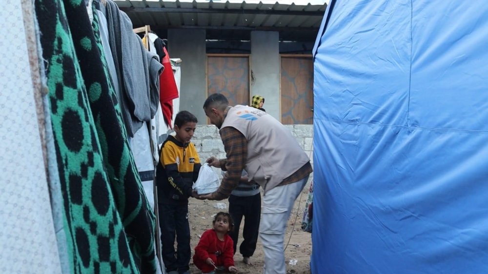 Esenler Belediyesi iftar sofrasını Gazze’de kurdu