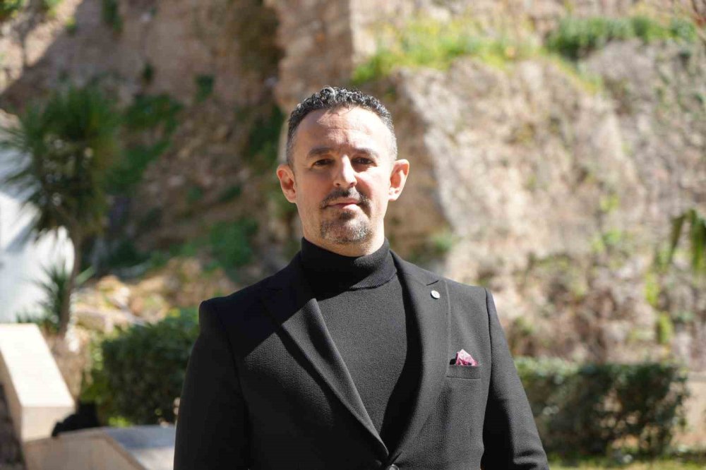 Antalya Kaleiçi Çöküyor