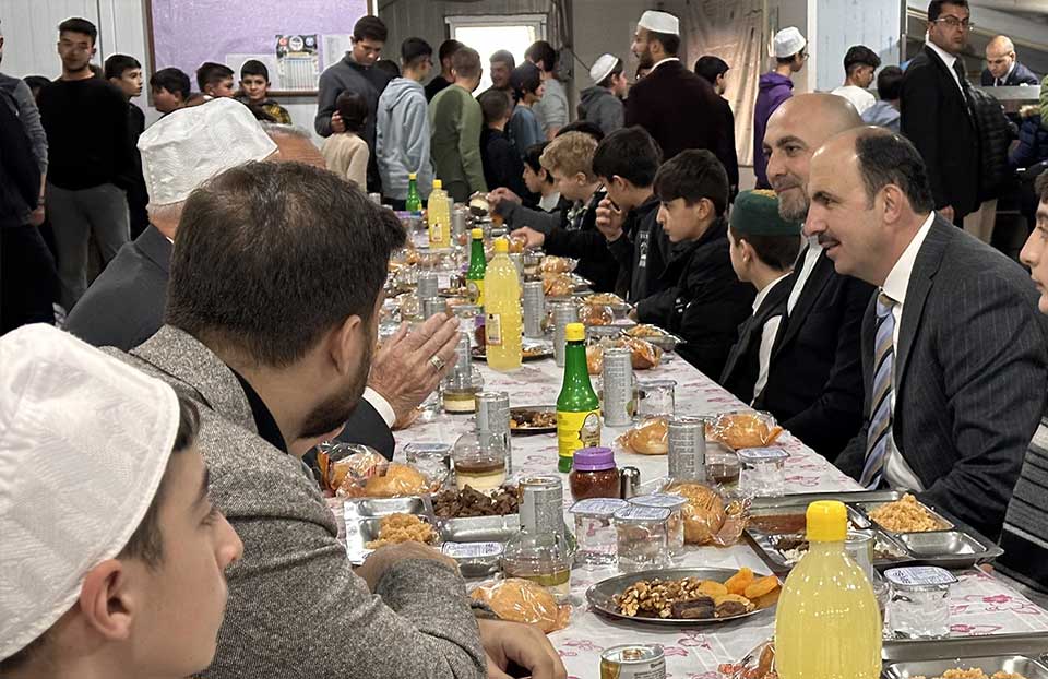 baskan-cumra-ziyareti-1.jpg