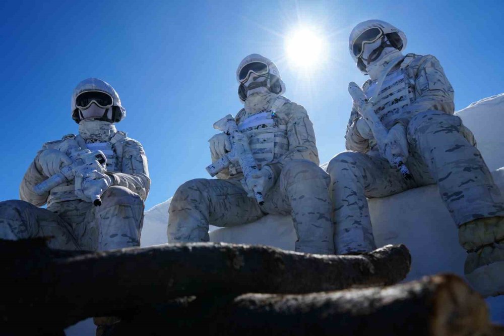 Türkiye'nin görünmez kalkanına en zorlu şartlarda eğitim