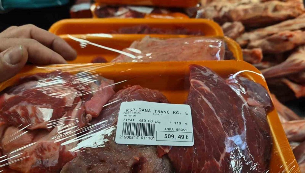 Zincir market fiyatları düşürdü: Herkes ucuz ete koştu