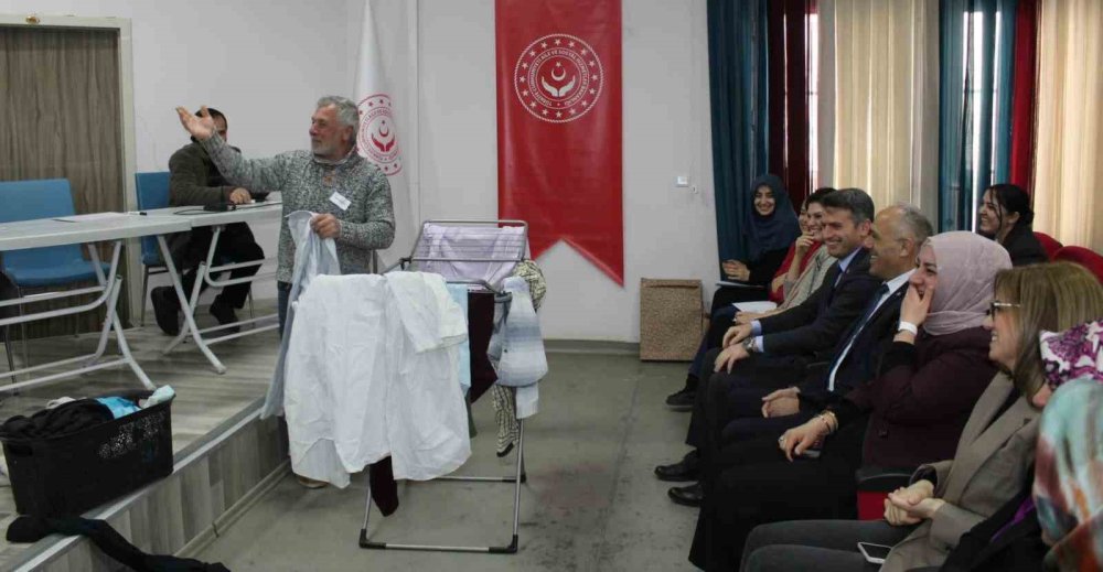 Erkekler ev hanımı olup zamanla yarıştı