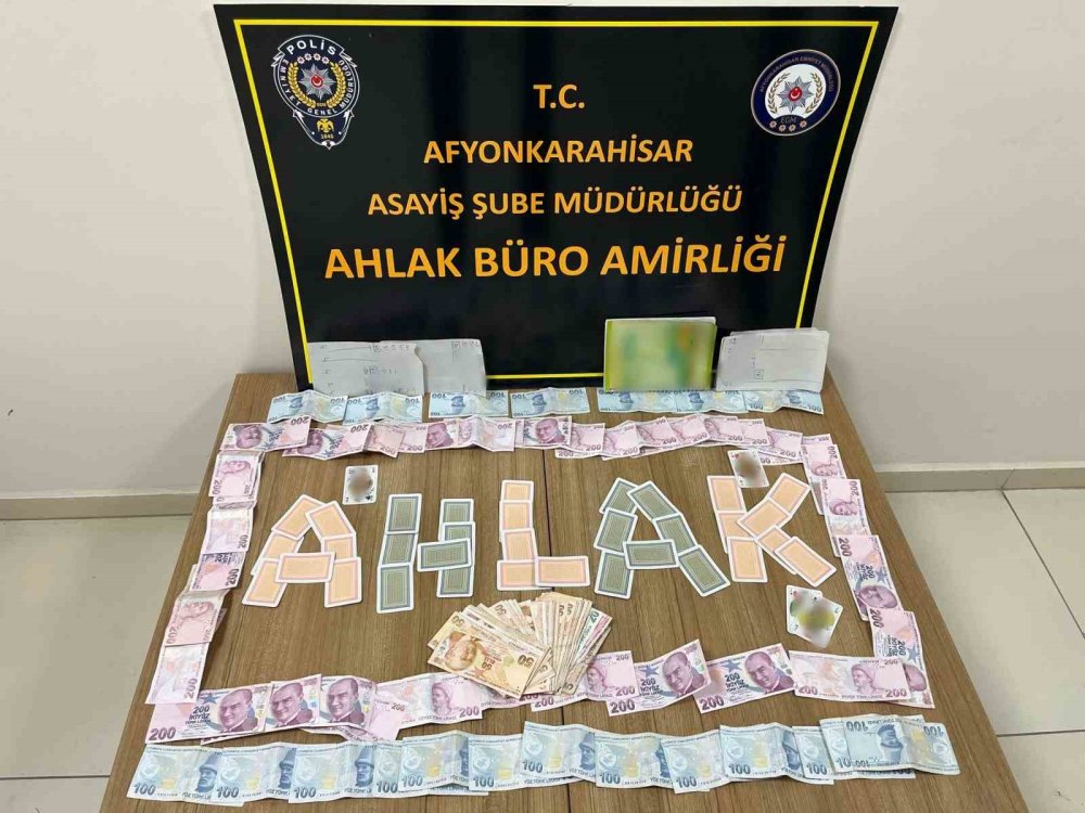Afyonkarahisar'da "Bedeviler" polise yakalandı