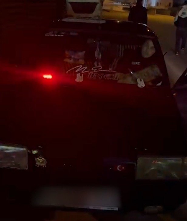 Çankırı'da enteresan vaka: Yıl 2025 ve TOFAŞ'a çakar takıp geziyordu