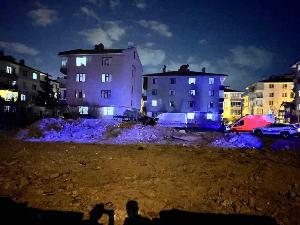 Konya'da olaylı gece: Önce eşine sonra kendine