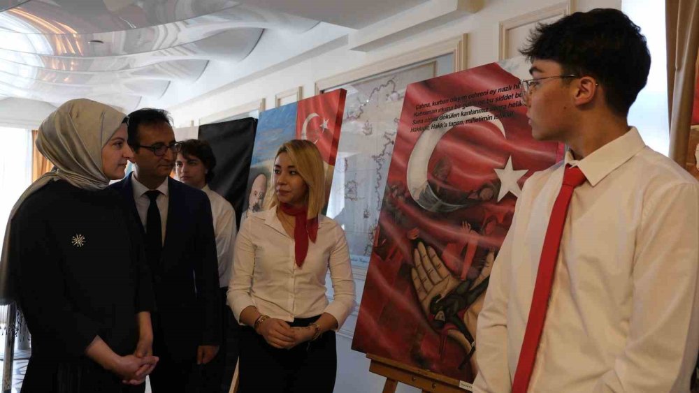 Karaman Güzel Sanatlar Lisesi öğrencileri İstiklal Marşı'nı tuvale yansıttı