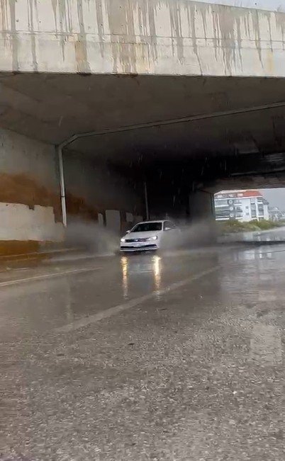 Alanya buz gibi soğuğa uyandı