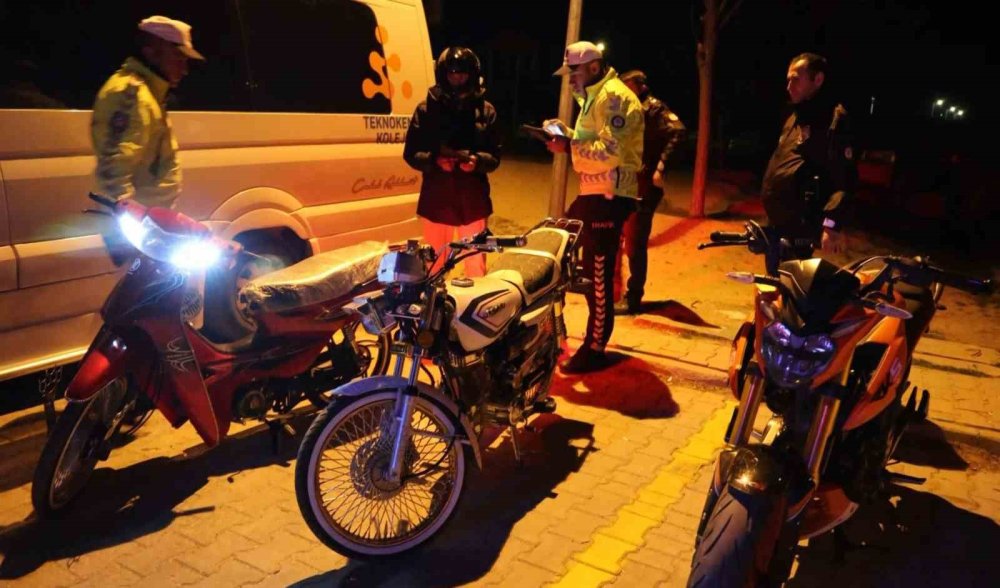 Trafik ekiplerinden gece baskını