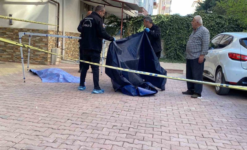 Keçeciler'de balkondan düşen kadın hayatını kaybetti