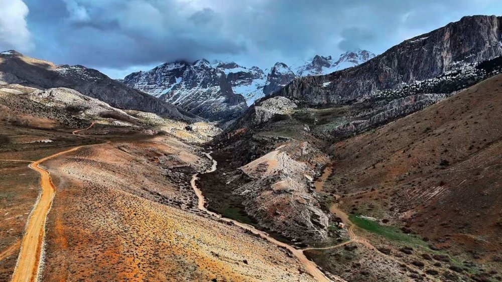 Niğde'nin Saklı Cenneti: Kazıklı Ali Kanyonu Havadan Görüntülendi