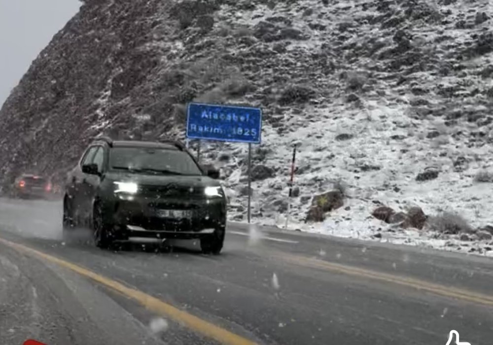 Nisan karı Antalya-Konya yolunu beyaza bürüdü