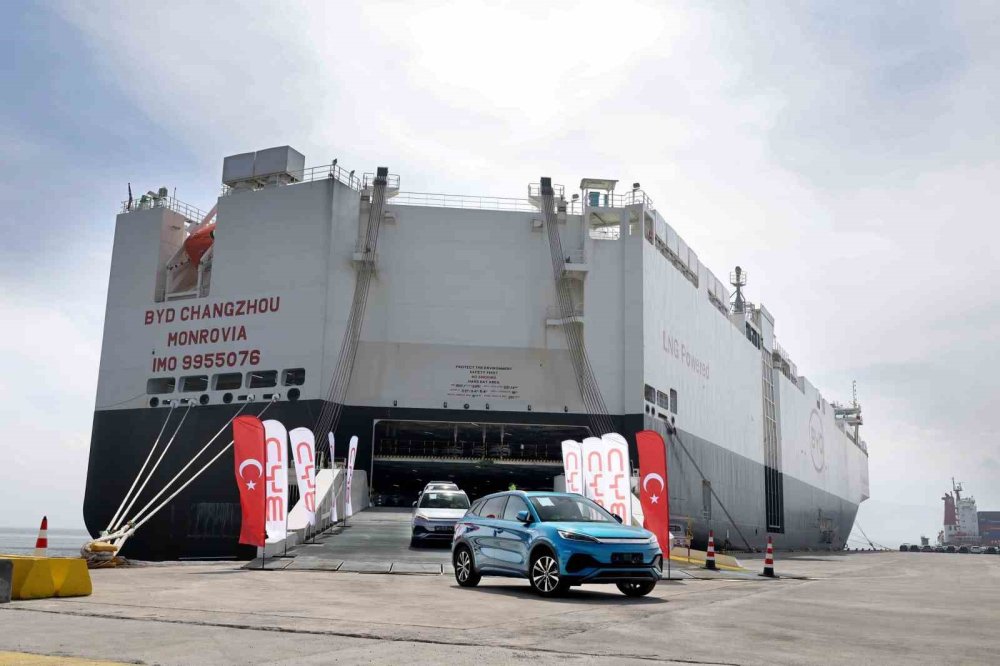 BYD’nin dev araç gemisi ’BYD Changzhou’ Türkiye’ye ulaştı