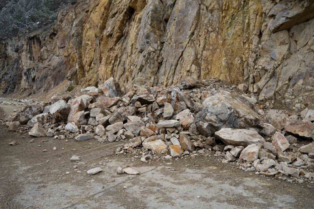 Zigana Dağı Geçidi’nde Heyelan Tehlikesi