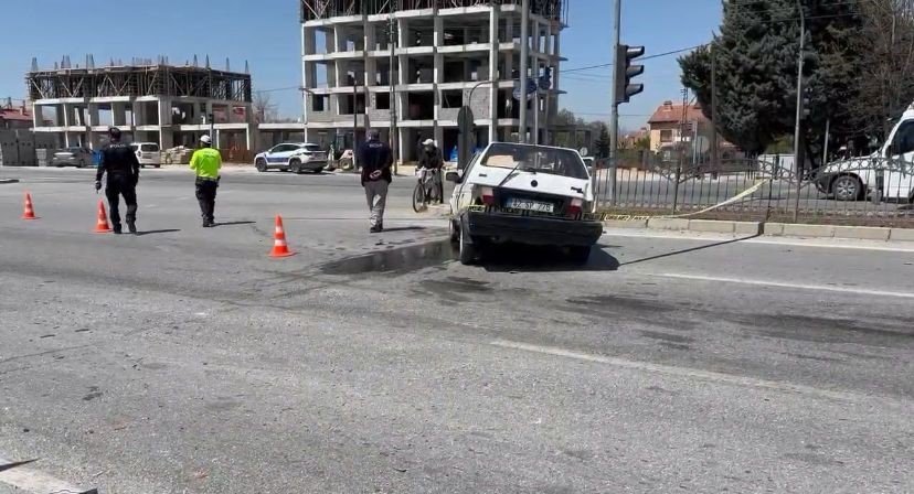 Konya’da hasta taşıyan ambulans kazaya karıştı