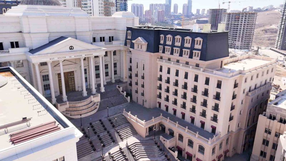 Ankara’da Avrupa esintili kampüs görenleri hayrete düşürüyor
