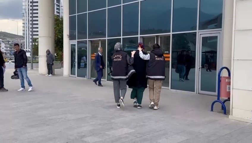 Çalıştığı evden 500 bin TL’lik ziynet çaldı
