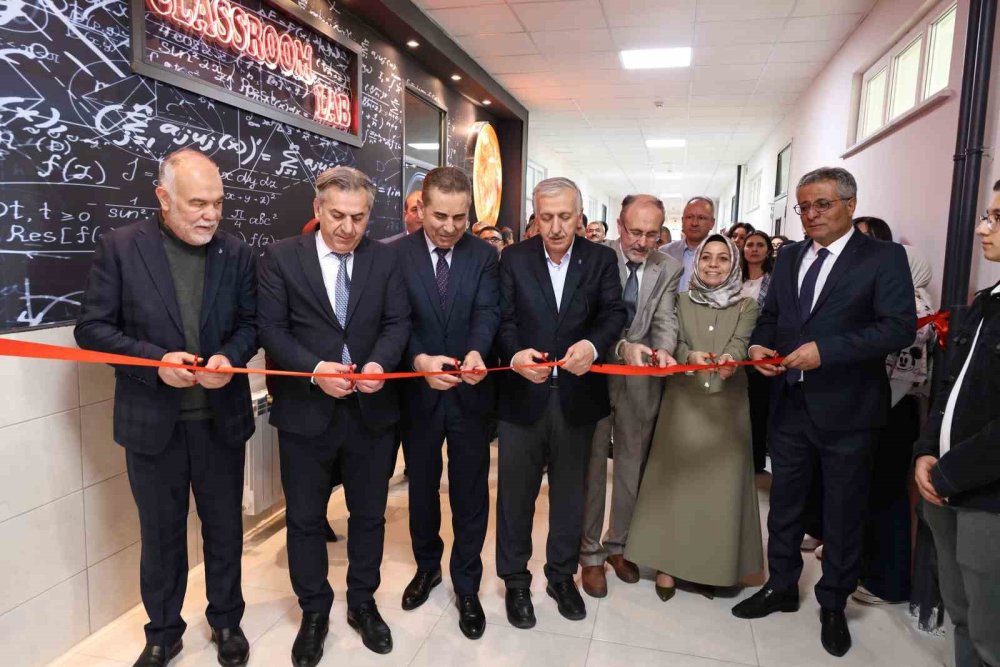 KSO'dan Meram Fen Lisesi’ne Yüksek Teknolojili Laboratuvar Desteği