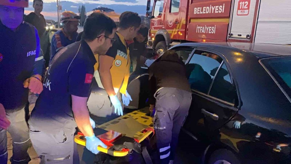 Kazada yaralanan baba, ağlayan oğlunu sakinleştirdi