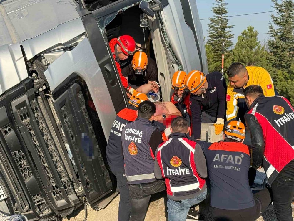 Vestel’in Konya'ya gelen beyaz eşya yüklü tırı devrildi