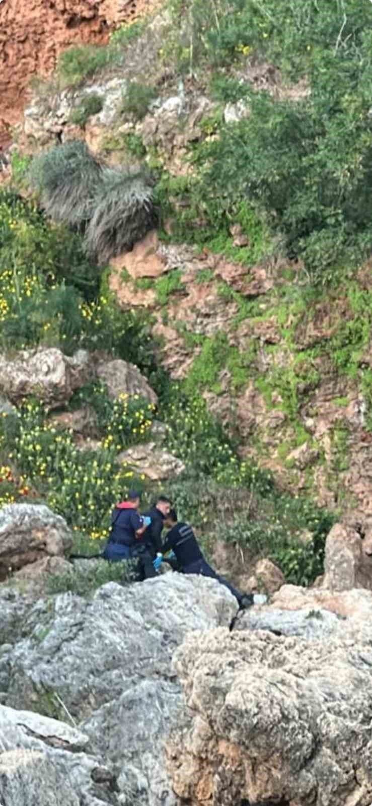 Falezler yine can aldı