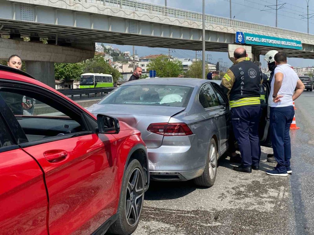 Tamponlar kırıldı hava yastıkları patladı