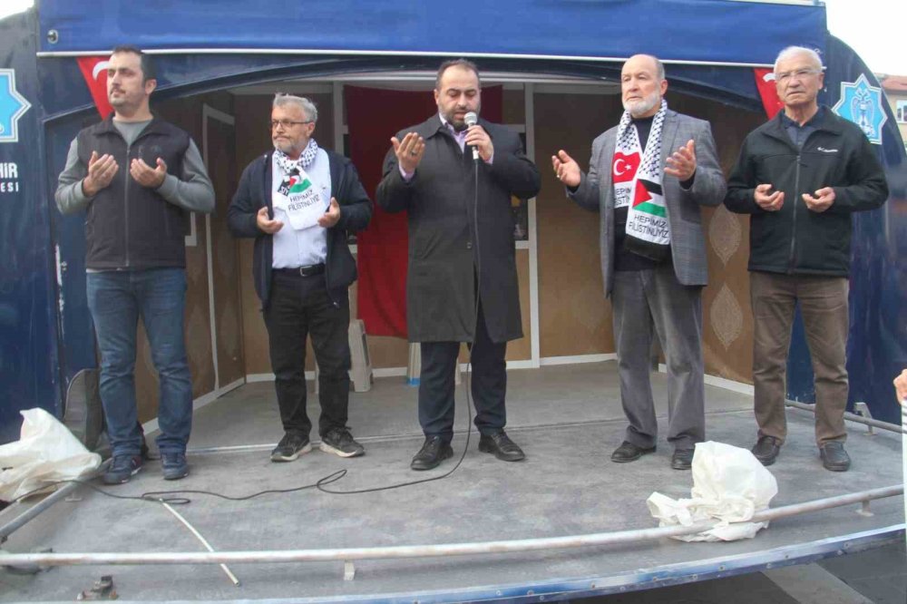 Beyşehir'de "Gazze Ölüyor, Ayağa Kalk" Temalı Yürüyüş Gerçekleşti