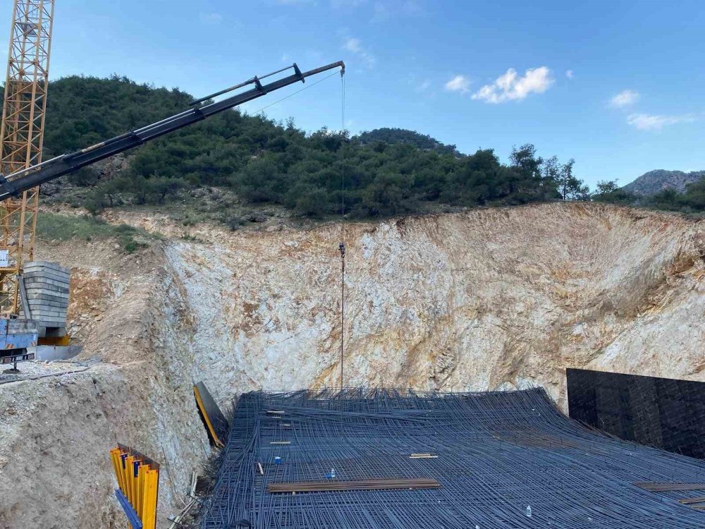 Hızlı Tren Hattında İş Kazası: 9 Yaralı