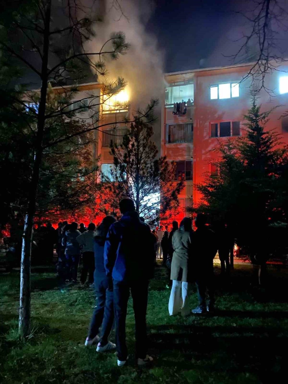 Karapınar'da apartman yangını