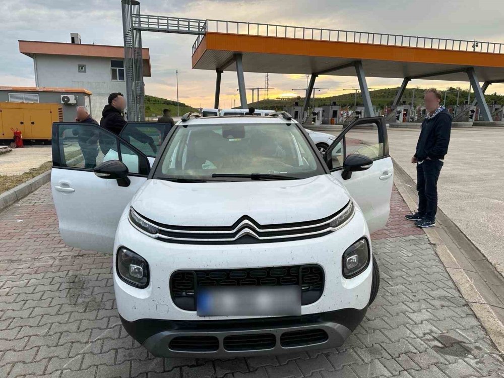 Göçmen kaçakçısına suçüstü: Kişi başı 4 bin 500 TL