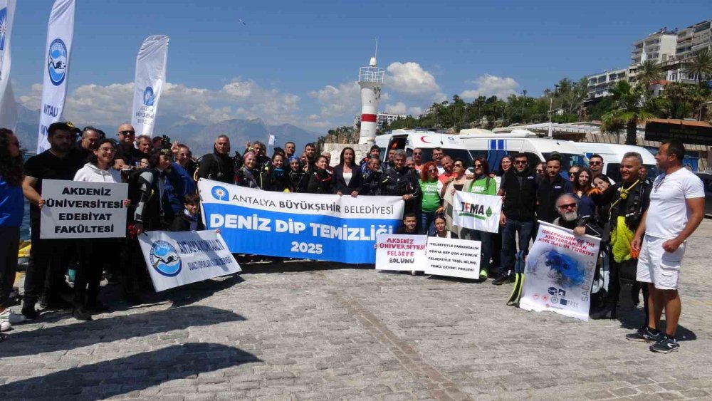 Denizin dibinden Türk Bayrağı bile çıktı