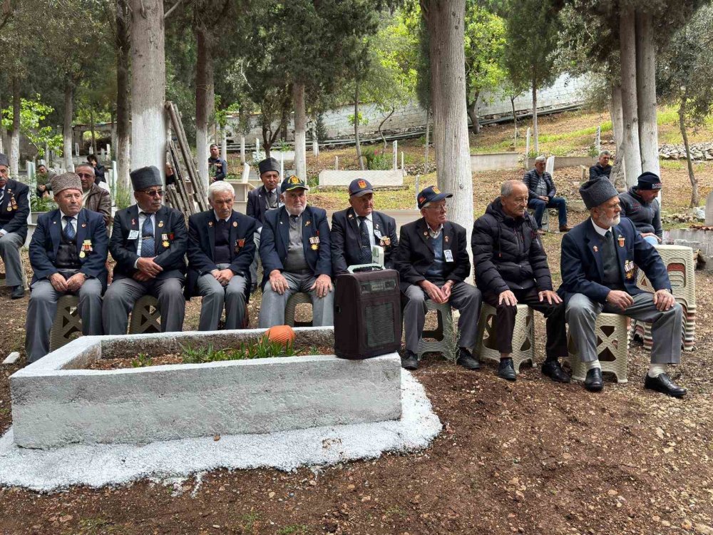 Kimse bilmiyordu cenazede ortaya çıktı
